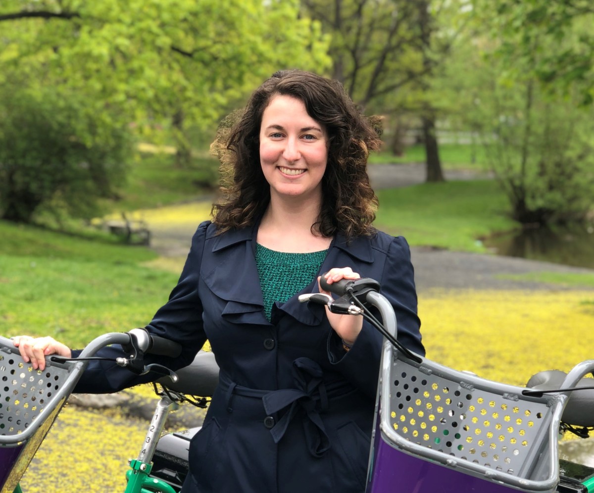 Lauren Bailey Headshot